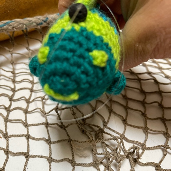 Crochet Green & Blue Lava Bead Essential Oil Diffuser Fish Deco Ornament SK - Picture 4 of 5
